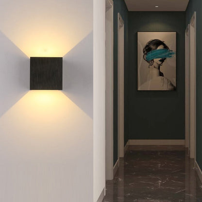 Adjustable Wall Light