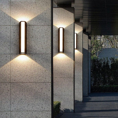 Cascade Wall Light – Modern Elegance for Any Space